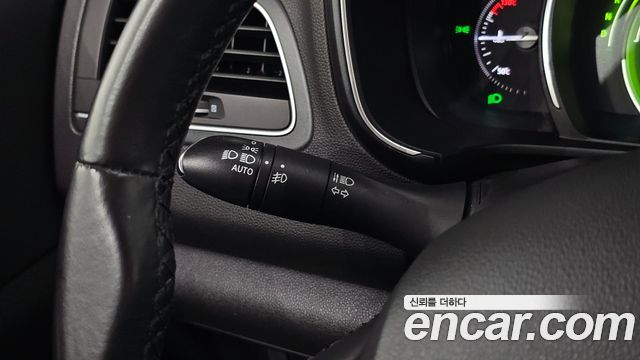 Renault Korea QM6 Diesel 2WD SE 2017 — фото 19