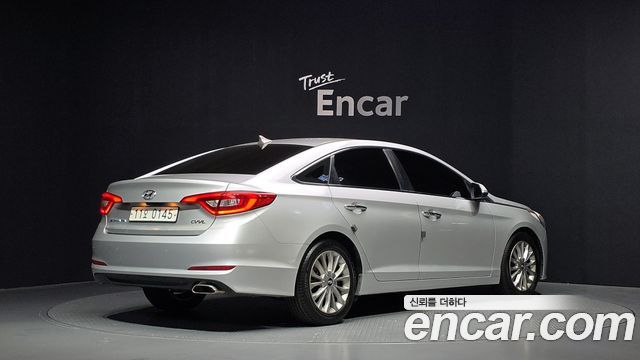 Hyundai Sonata (LF) 2.0 Smart 2015 — фото 2