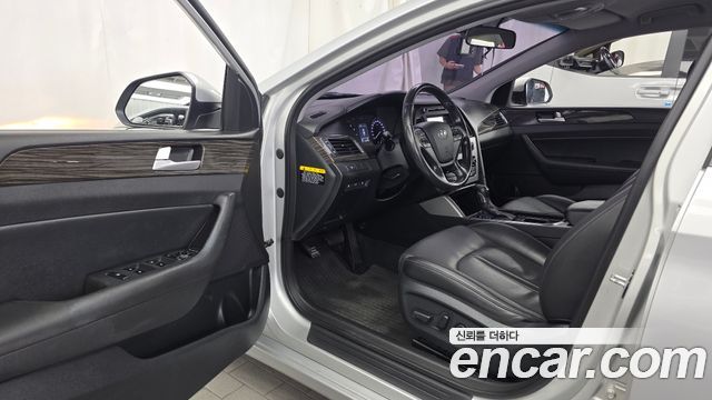 Hyundai Sonata (LF) 2.0 Smart 2015 — фото 10