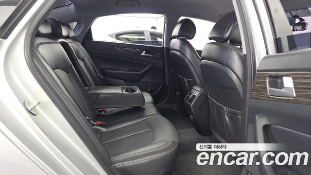Hyundai Sonata (LF) 2.0 Smart 2015 — фото 12