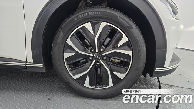 Kia EV6 Long Range Air 2023 — фото 5