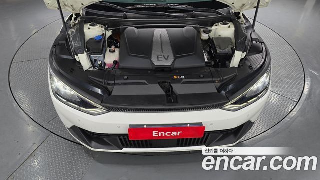 Kia EV6 Long Range Air 2023 — фото 6