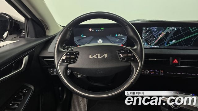 Kia EV6 Long Range Air 2023 — фото 13