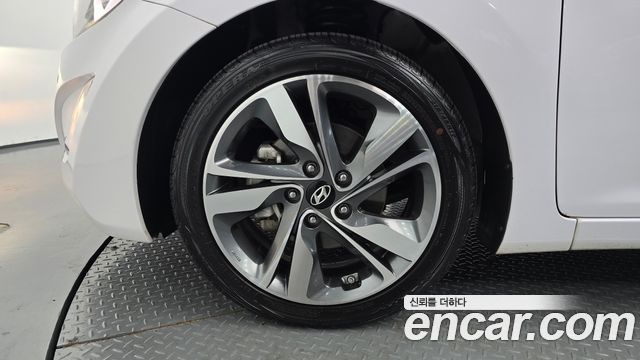 Hyundai Avante 1.6 GDi Modern Standard 2016 — фото 5