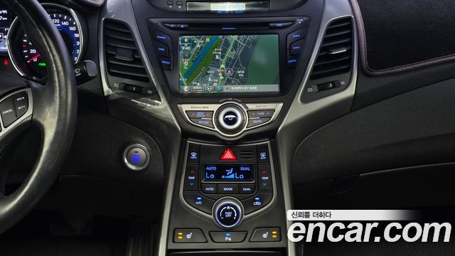 Hyundai Avante 1.6 GDi Modern Standard 2016 — фото 18