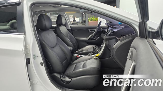 Hyundai Avante 1.6 GDi Modern Standard 2016 — фото 26