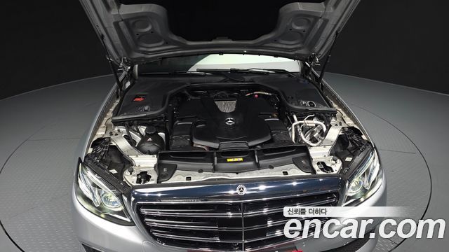 Mercedes-Benz E-Class (W213) E400 4MATIC Exclusive 2017 — фото 6