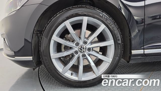 Volkswagen Passat GT (B8) 2.0 TDI Prestige 2022 — фото 5