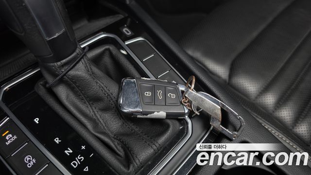 Volkswagen Passat GT (B8) 2.0 TDI Prestige 2022 — фото 15