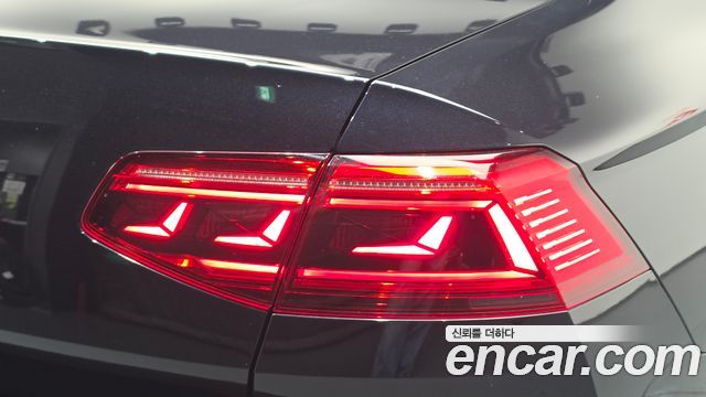 Volkswagen Passat GT (B8) 2.0 TDI Prestige 2022 — фото 23