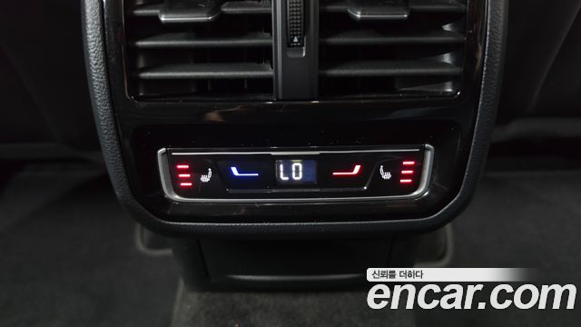 Volkswagen Passat GT (B8) 2.0 TDI Prestige 2022 — фото 33