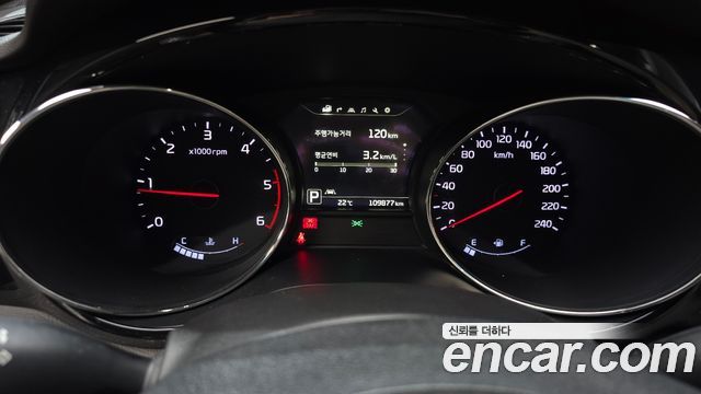 Kia Carnival 9-seater Noblesse 2016 — фото 8