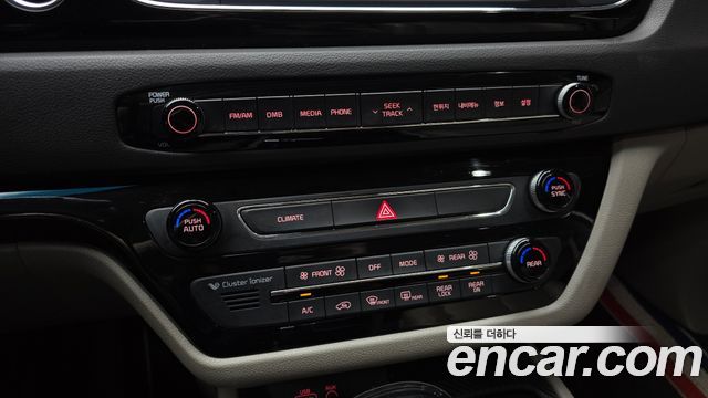 Kia Carnival 9-seater Noblesse 2016 — фото 16
