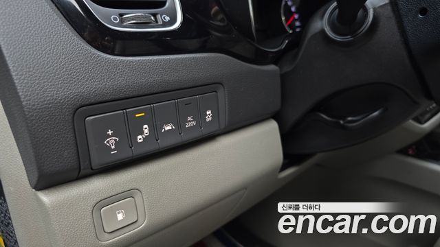 Kia Carnival 9-seater Noblesse 2016 — фото 27