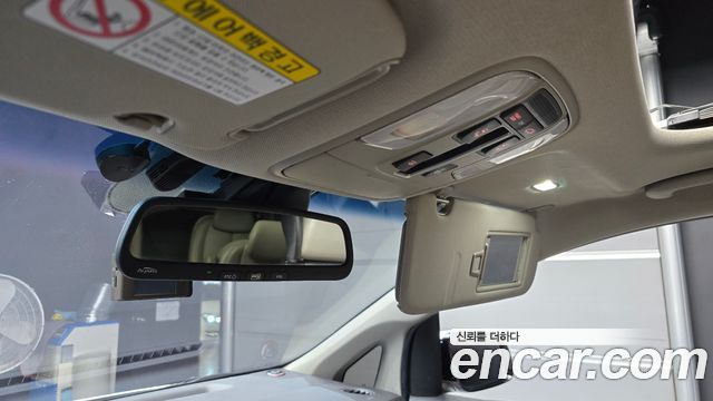 Kia Carnival 9-seater Noblesse 2016 — фото 32