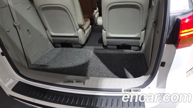 Kia Carnival 9-seater Noblesse 2016 — фото 34