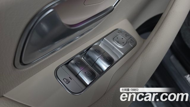 Mercedes-Benz GLS-Class (X167) GLS450 4MATIC 2025 — фото 30