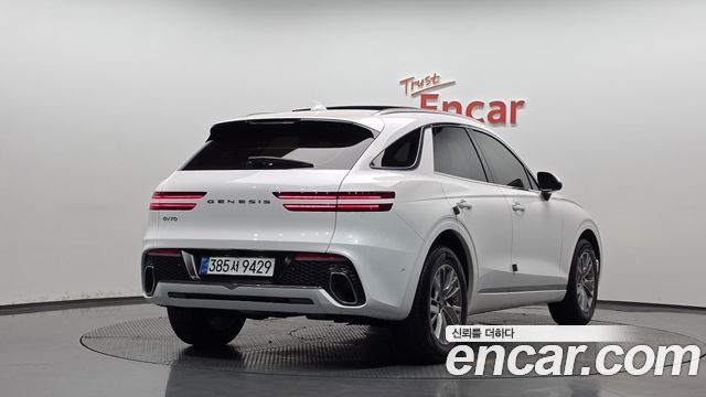Genesis GV70 2.5T Gasoline 2WD 2023 — фото 2