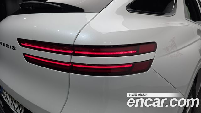 Genesis GV70 2.5T Gasoline 2WD 2023 — фото 23