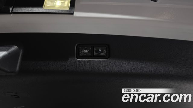 Genesis GV70 2.5T Gasoline 2WD 2023 — фото 33