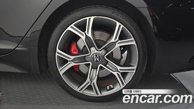 Kia Stinger 3.3 Turbo 2WD GT 2018 — фото 21