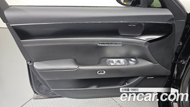 Genesis G90 (RS4) Gasoline 3.5 Turbo AWD 2022 — фото 24
