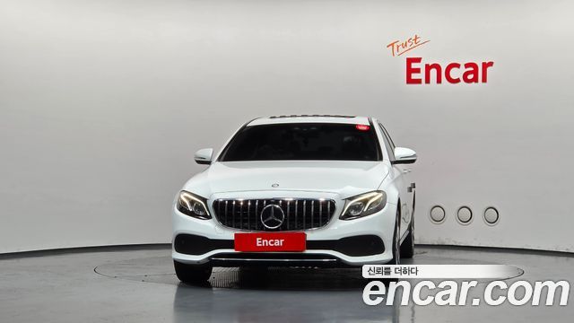 Mercedes-Benz E-Class (W213) E220d Avantgarde 2019 — фото 3