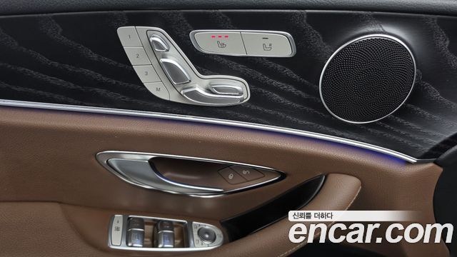 Mercedes-Benz E-Class (W213) E220d Avantgarde 2019 — фото 34