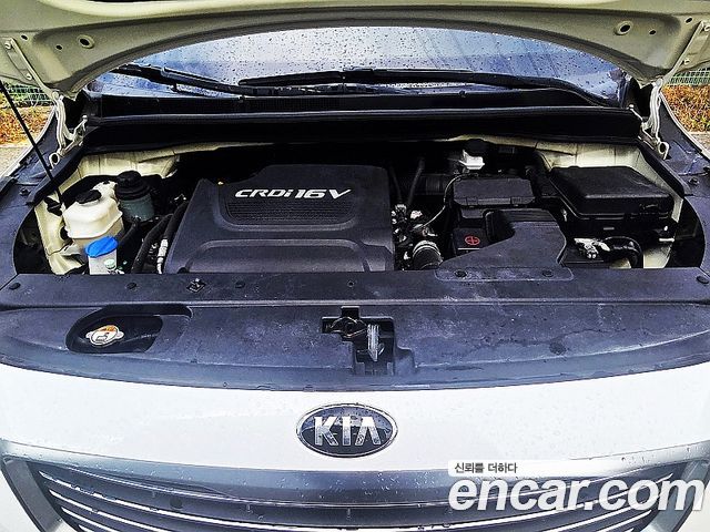 Kia Carnival 9-seater Prestige 2015 — фото 23
