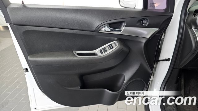 Chevrolet Orlando 2.0 Diesel LTZ Premium 2013 — фото 24