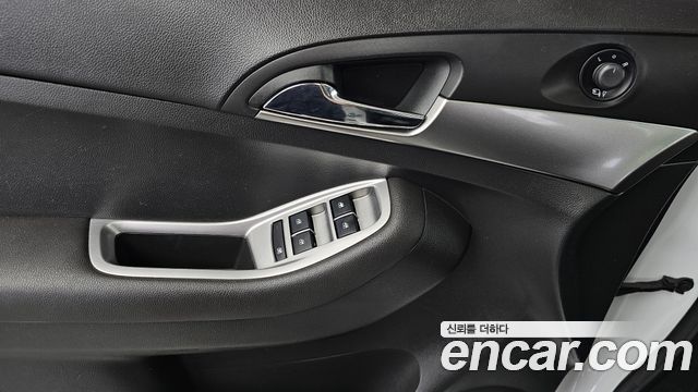Chevrolet Orlando 2.0 Diesel LTZ Premium 2013 — фото 29