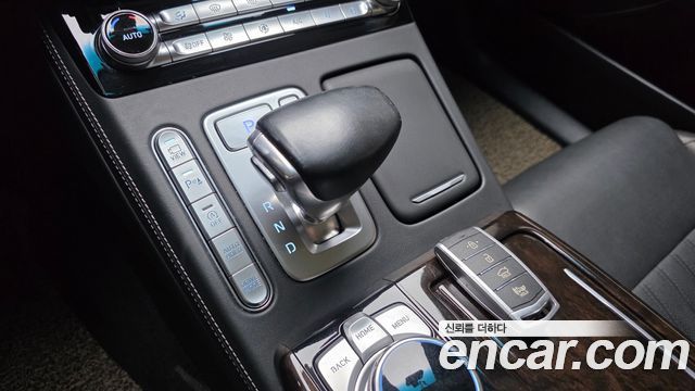 Genesis G90 3.8 AWD Premium Luxury 2019 — фото 9
