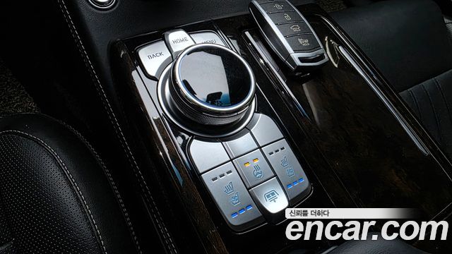 Genesis G90 3.8 AWD Premium Luxury 2019 — фото 27