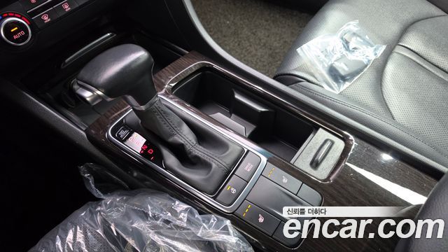 Kia K5 (II) 2.0 MX Prestige 2016 — фото 9