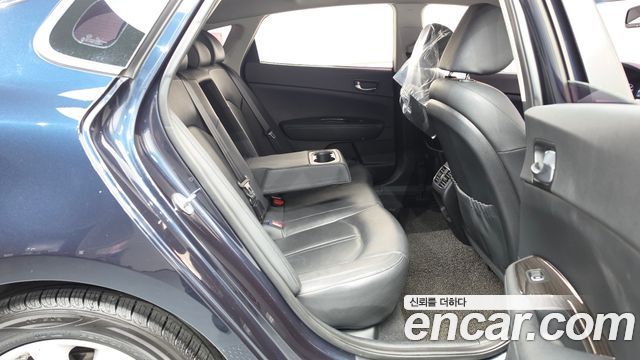 Kia K5 (II) 2.0 MX Prestige 2016 — фото 11