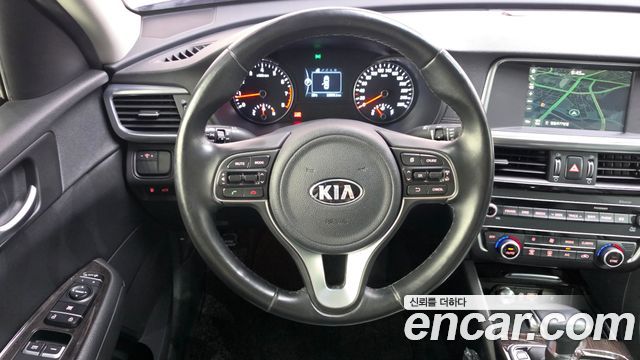Kia K5 (II) 2.0 MX Prestige 2016 — фото 14