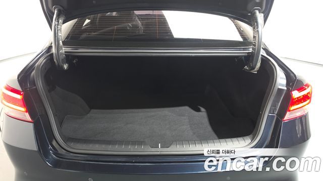 Kia K5 (II) 2.0 MX Prestige 2016 — фото 16