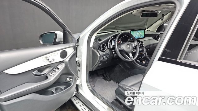 Mercedes-Benz GLC-Class (X253) GLC350e 4MATIC Premium 2019 — фото 10