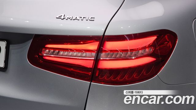 Mercedes-Benz GLC-Class (X253) GLC350e 4MATIC Premium 2019 — фото 23