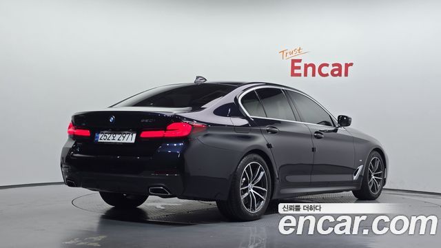 BMW 5 Series (G30) 520i M Sport 2021 — фото 2