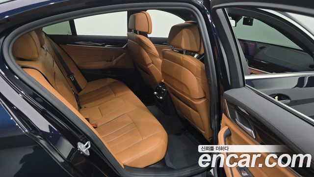 BMW 5 Series (G30) 520i M Sport 2021 — фото 11