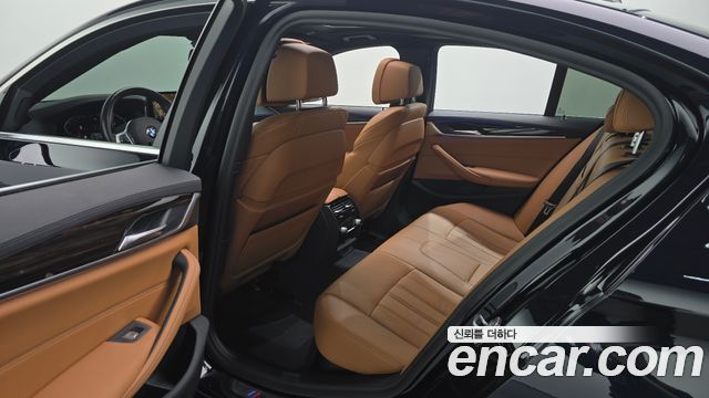 BMW 5 Series (G30) 520i M Sport 2021 — фото 12