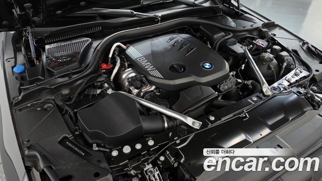 BMW 5 Series (G60) 523d 2025 — фото 6