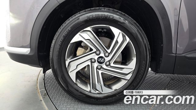 Hyundai Santa Fe Diesel 2.2 2WD Premium 2021 — фото 5
