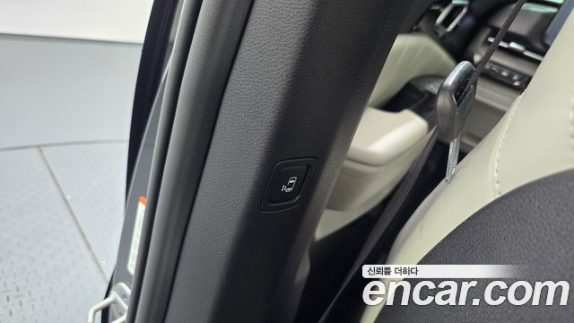 Kia Carnival (IV) Gasoline 7-Seater Signature 2023 — фото 29