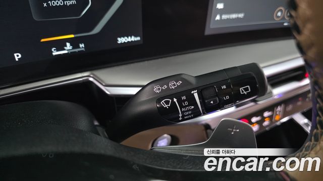Kia Sorento (IV) Gasoline 2.5T 2WD Noblesse 2024 — фото 28