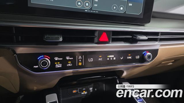 Kia Sorento (IV) Gasoline 2.5T 2WD Noblesse 2024 — фото 33