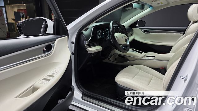 Hyundai Grandeur (IG) 2.5 Le Blanc 2023 — фото 10