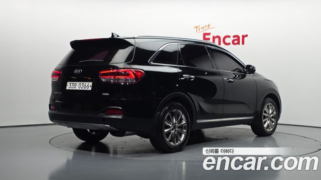 Kia Sorento Diesel 2.0 2WD Noblesse Special 2017 — фото 2