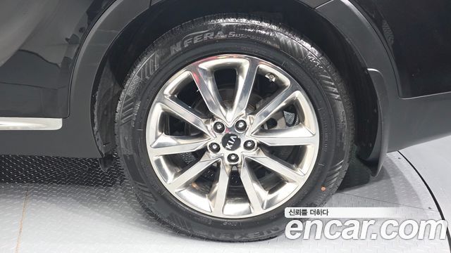 Kia Sorento Diesel 2.0 2WD Noblesse Special 2017 — фото 21